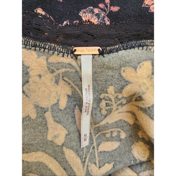 Free People Shirt Womens Medium Black Floral Lace Trim Deep V Neck Y2k Milkmaid - Picture 10 of 13